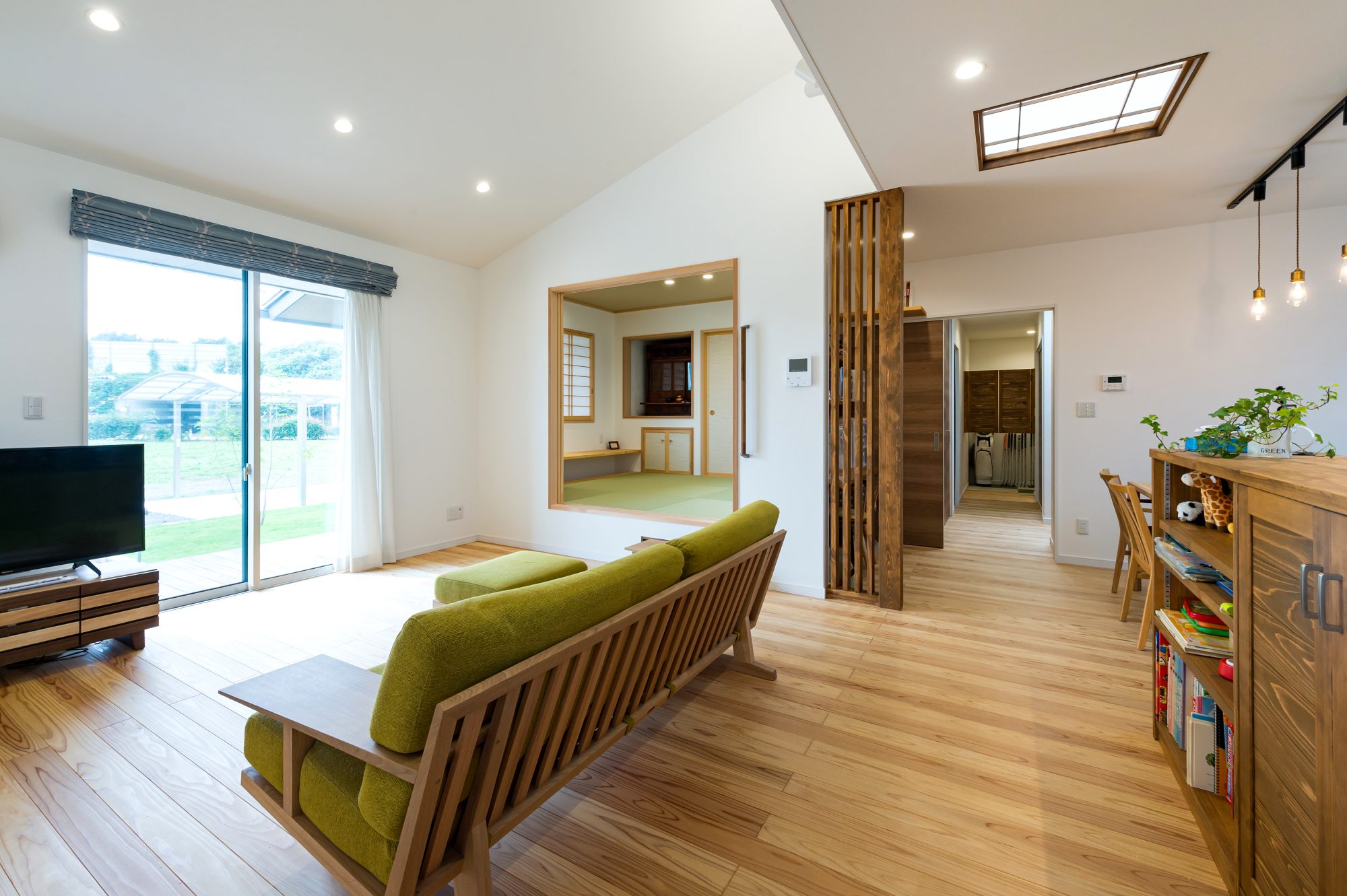 予約なしでモデルハウスへ。玄関のドアを開けた瞬間、答えが一瞬出かけました。